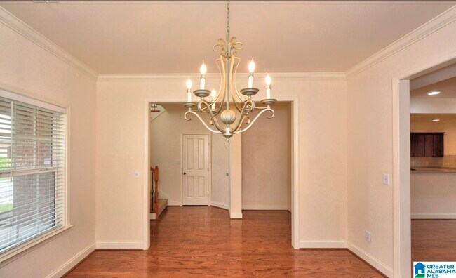 Building Photo - 107 Castlehill Dr