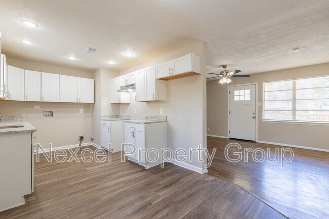 Building Photo - 5442 Loch Lomond Rd