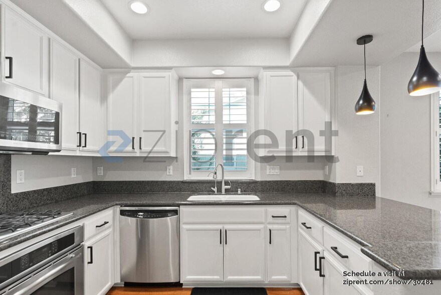 Building Photo - 327 Bella Ridge Terrace