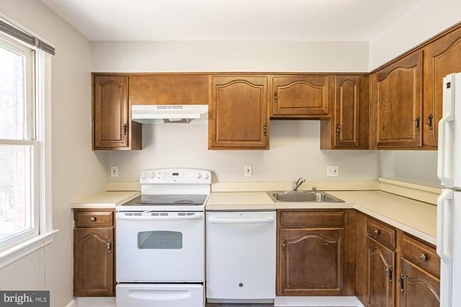 Building Photo - 1204 N Wayne St