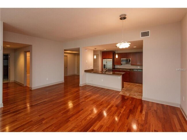 Building Photo - 2/2 at The Sanctuary ~ Downtown Orlando's Established Luxury Condos 1 Block from Lake Eola