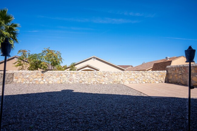 Building Photo - 14311 Early Morn Ave