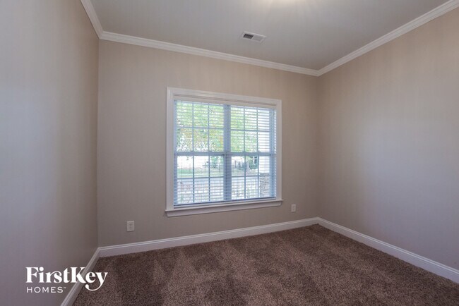 Building Photo - 6005 Filly Dr