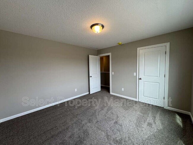 Building Photo - 5378 Broad Fields Cv