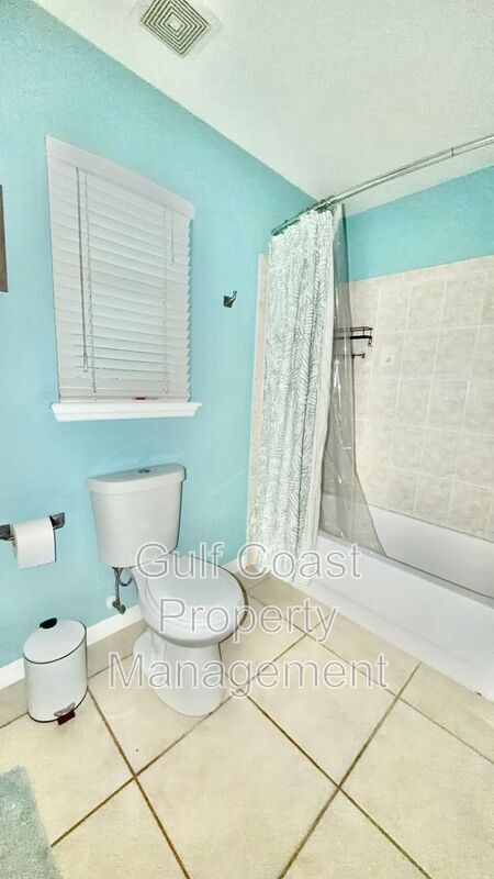 Building Photo - 11652 Pawley Ave