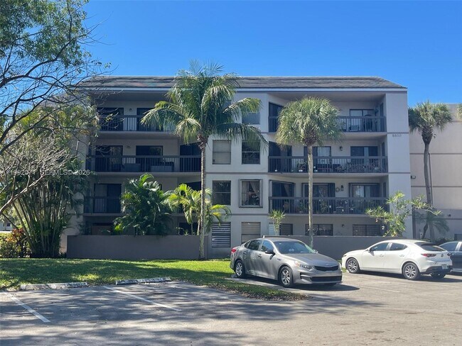 Building Photo - 8810 SW 132nd Pl