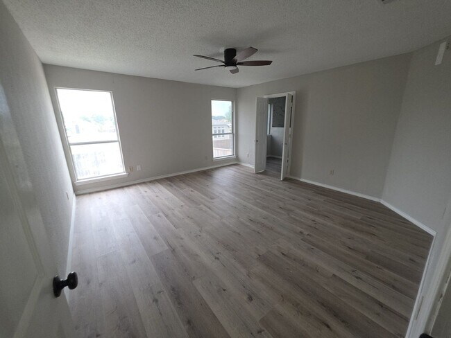 Building Photo - Spacious 4-Bedroom Home with Pool & Spa in...