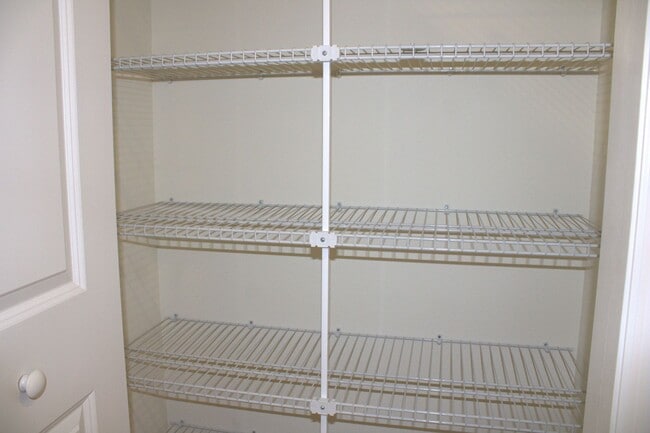 Building Photo - 3/2/2 in Royal Highlands