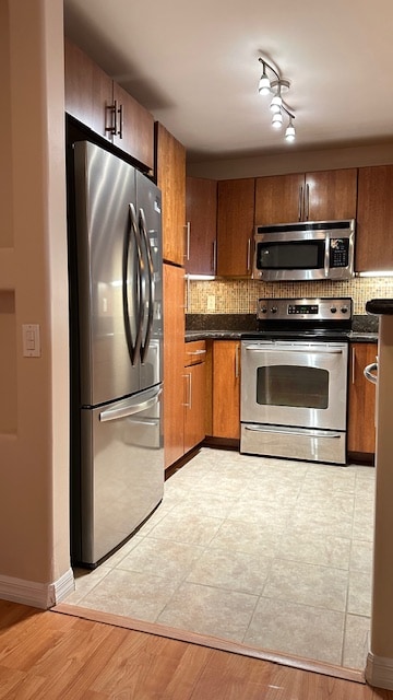 Building Photo - 5404 Balboa Arms Dr