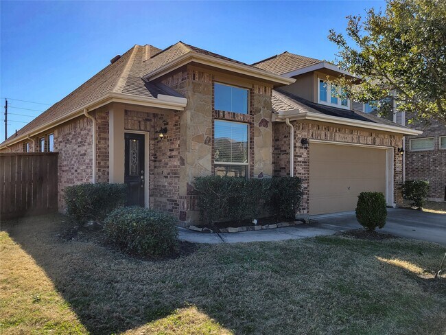 Building Photo - 23603 Villa Lisa Dr