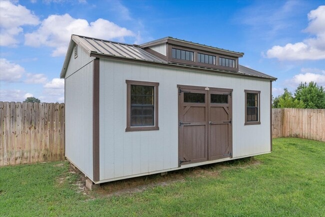 Building Photo - 75 County Rd 757
