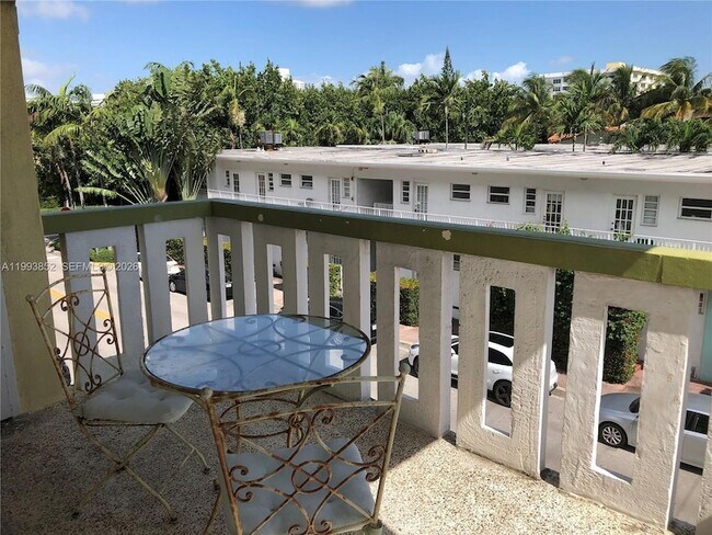 Building Photo - 851 Meridian Ave