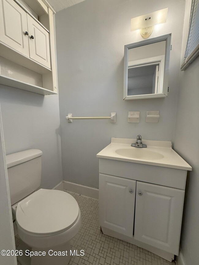 Building Photo - 1218 Willow Ln