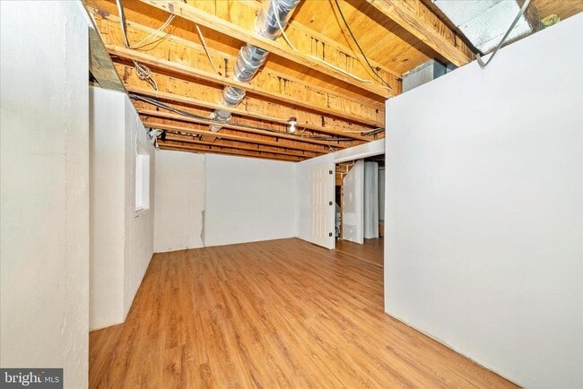 Building Photo - 106 Lamont Ln