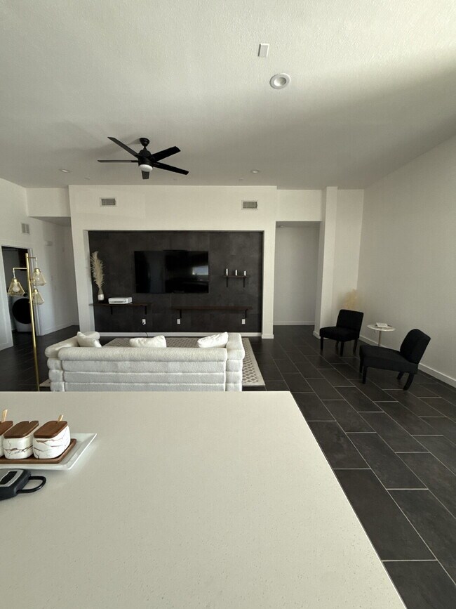 Building Photo - 13010 Terrington Ave