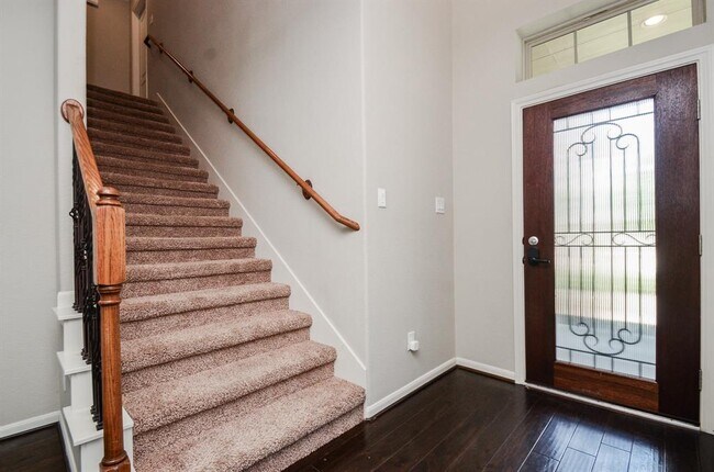 Building Photo - 1627 Summer City Dr
