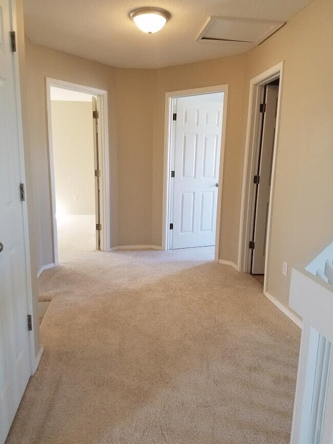 Building Photo - 109 Mirabelle Cir