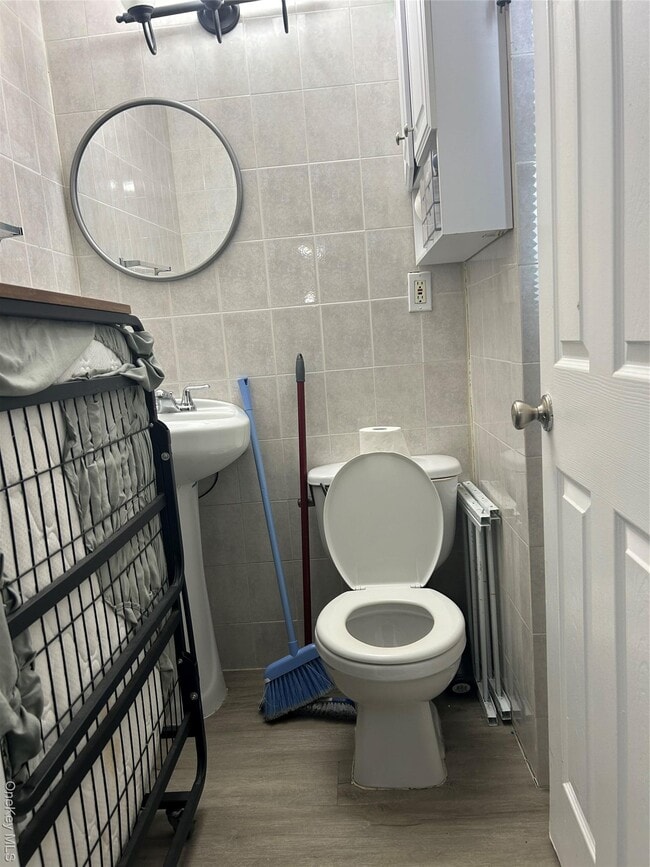 Building Photo - 139-11 87th Dr