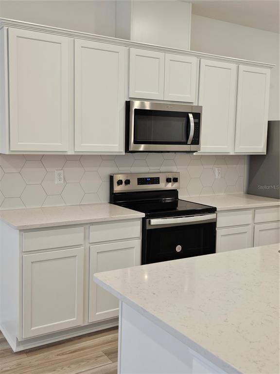 Building Photo - 11483 Harborview St