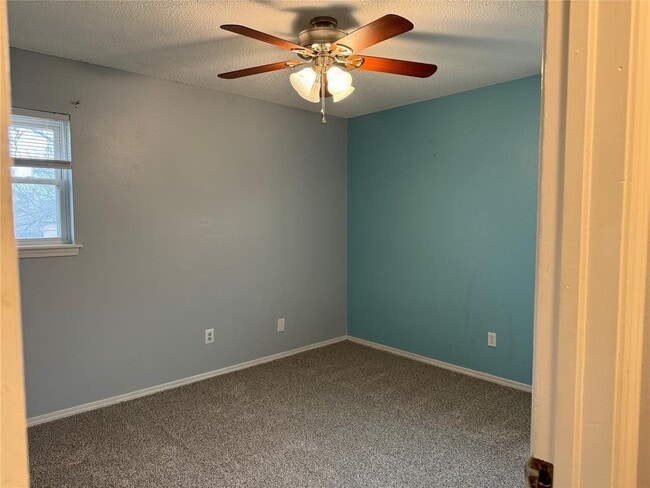 Building Photo - 13908 Jeffrey Dr