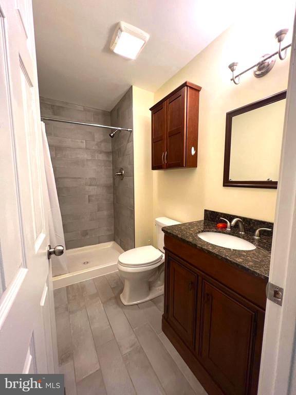 Building Photo - 1221 Kirby Cir