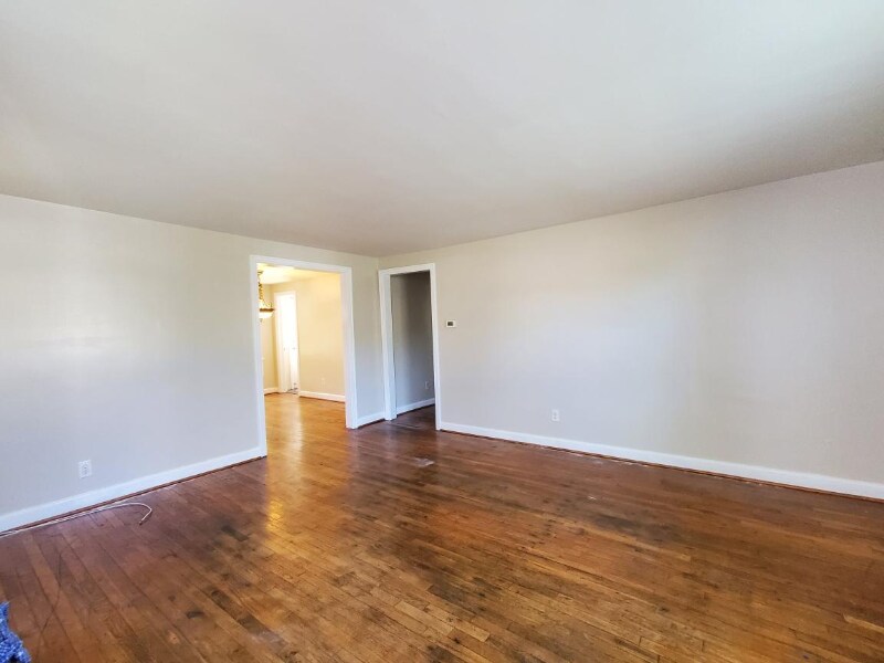 Building Photo - 4922 Chamberlayne Ave