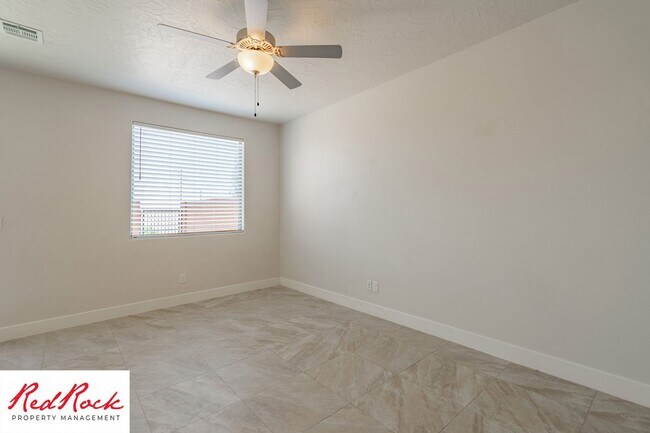 Building Photo - 1005 Tortoise Rock Dr