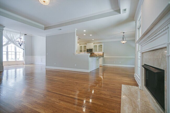 Building Photo - Beautiful Home in Willow Springs Just Minutes to Downtown Franklin