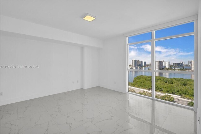 Building Photo - 400 Sunny Isles Blvd
