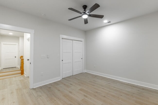 Building Photo - 1124 Garfield St