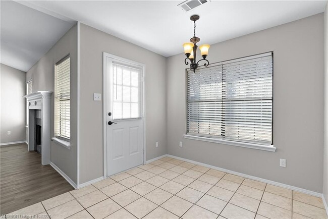 Building Photo - 8808 Skypark Dr