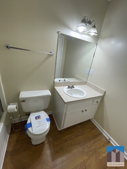 Building Photo - 2595 Woodland Dr NW