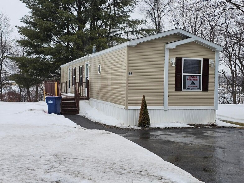 Building Photo - 44 Noble Ln