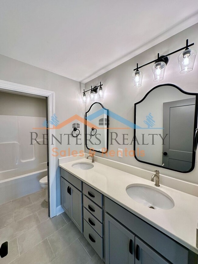 Building Photo - 3BR Home with Office, Bonus Room, Large Kitchen Island, 2-Car Garage & Large Yard – Huntsville Li...