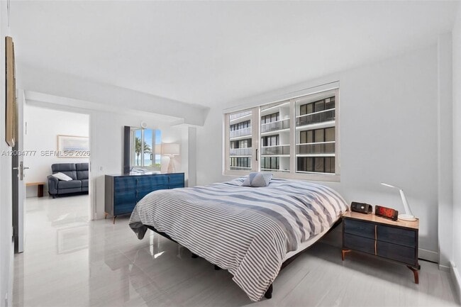 Building Photo - 9499 Collins Ave