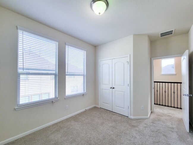 Building Photo - A stunning 4-story home perfectly situated in the heart of Spring Branch!