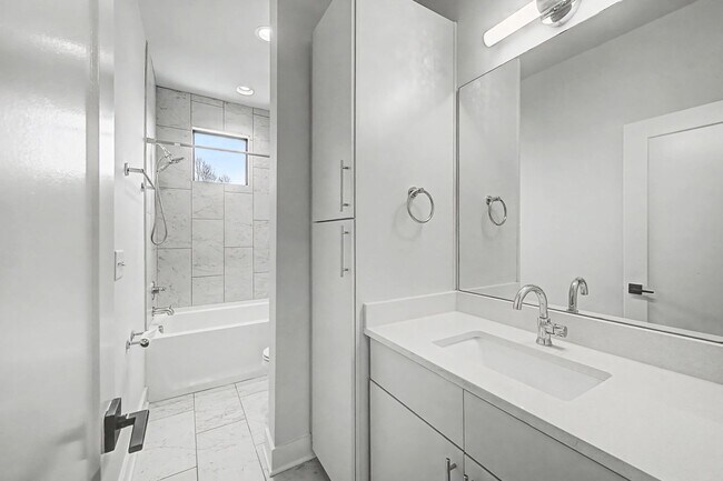 Building Photo - Luxury 3BE/3.5BA located in one of Nashville’s most walkable and vibrant neighborhoods.