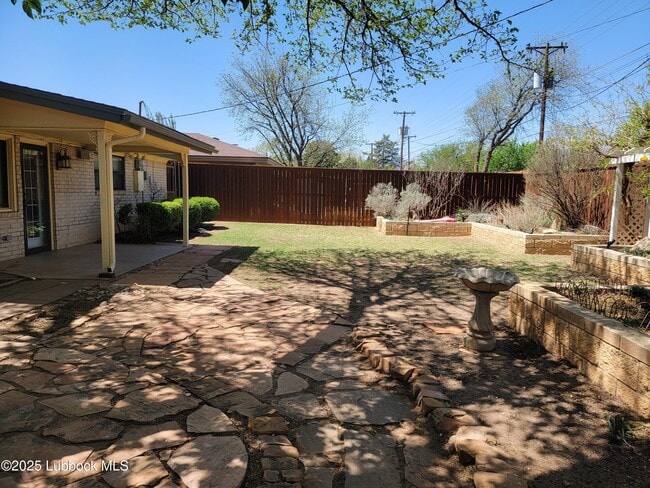 Building Photo - 3206 69th St