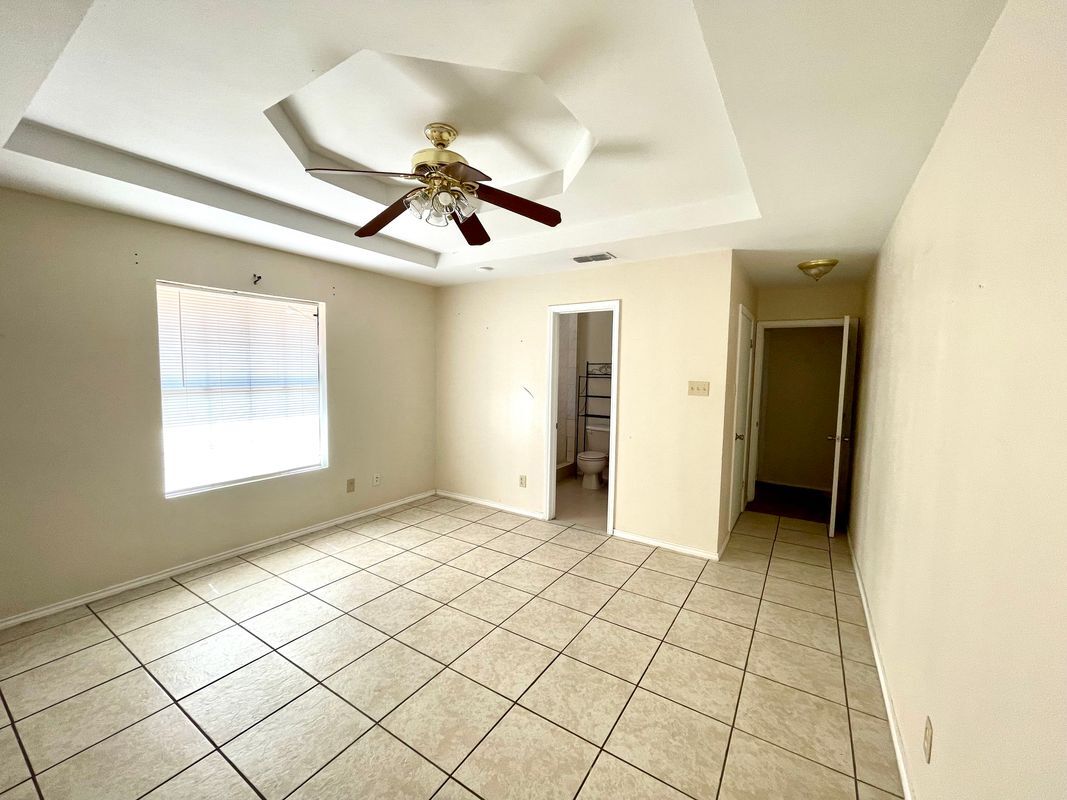 Building Photo - 231 Malaga Dr