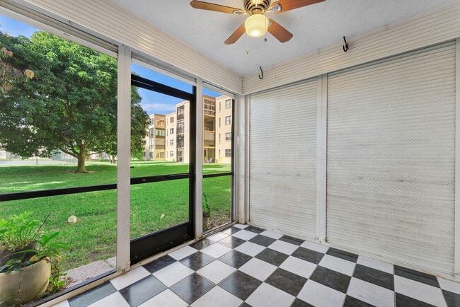 Building Photo - 9370 SW 8th St