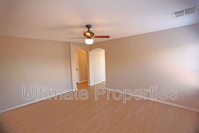 Building Photo - 21532 W Durango St