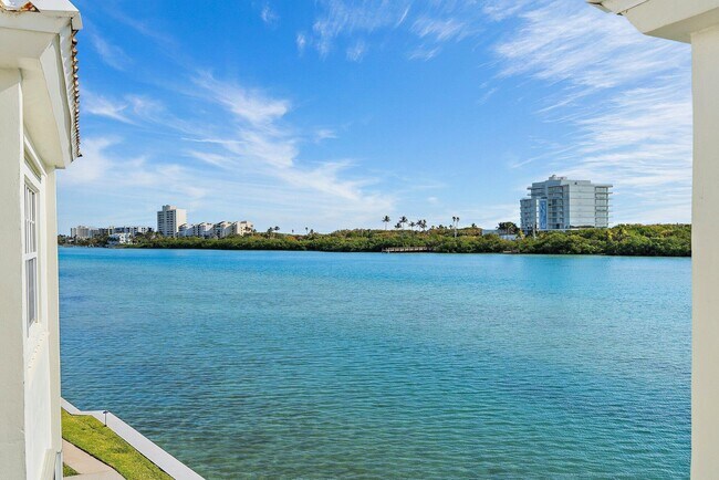 Building Photo - 100 Waterway Rd