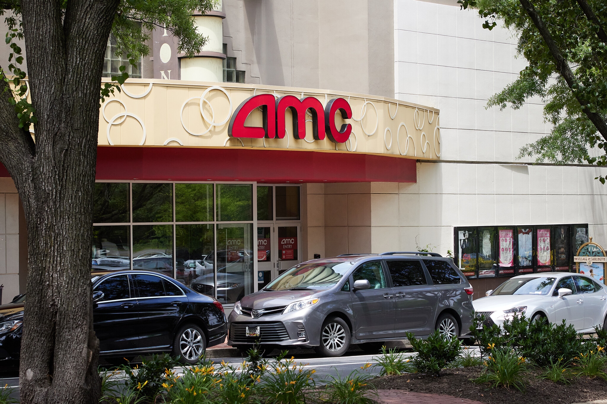 1 block from AMC Theater - 2720 S Arlington Mill Dr