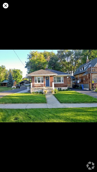Building Photo - 360 E 700 N
