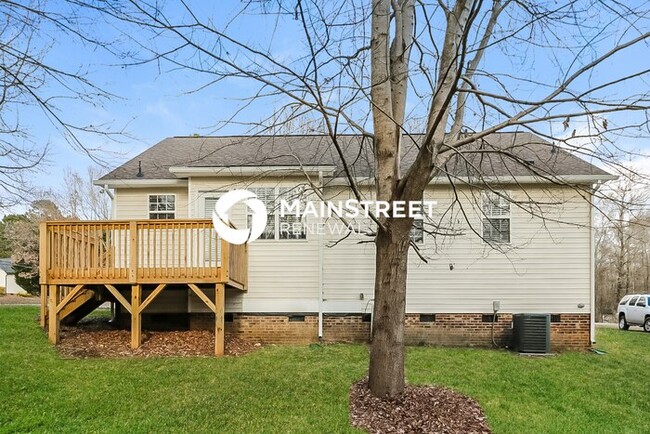 Building Photo - 502 Sommerset Dr