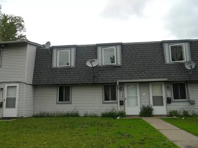 Building Photo - Single Family Home