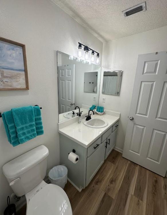 Building Photo - 852 Capitol Pkwy