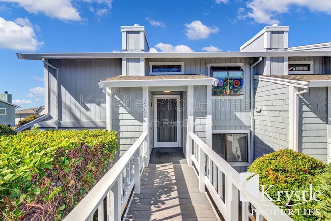 Building Photo - 2261 Clearview Cir