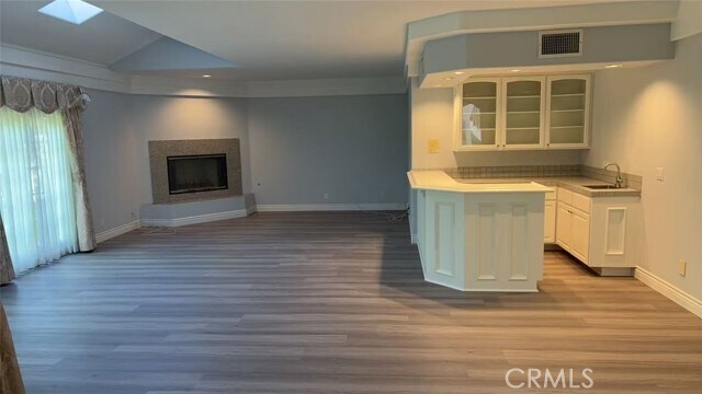 Building Photo - 11 E Rodell Pl