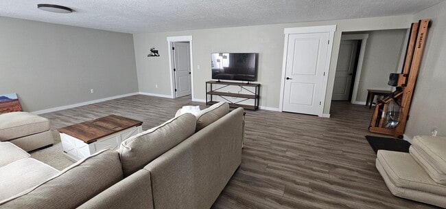Building Photo - 318 Bald Eagle Dr